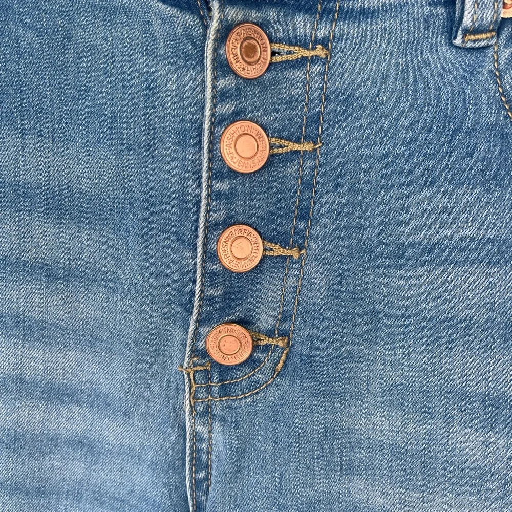Classic Blue Distressed Women's Flare Jeans Sz‎ M